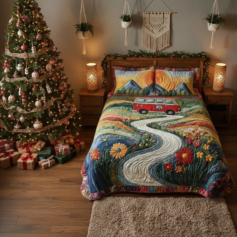 Quilted Bed Set 3 Pieces - Vintage Travel