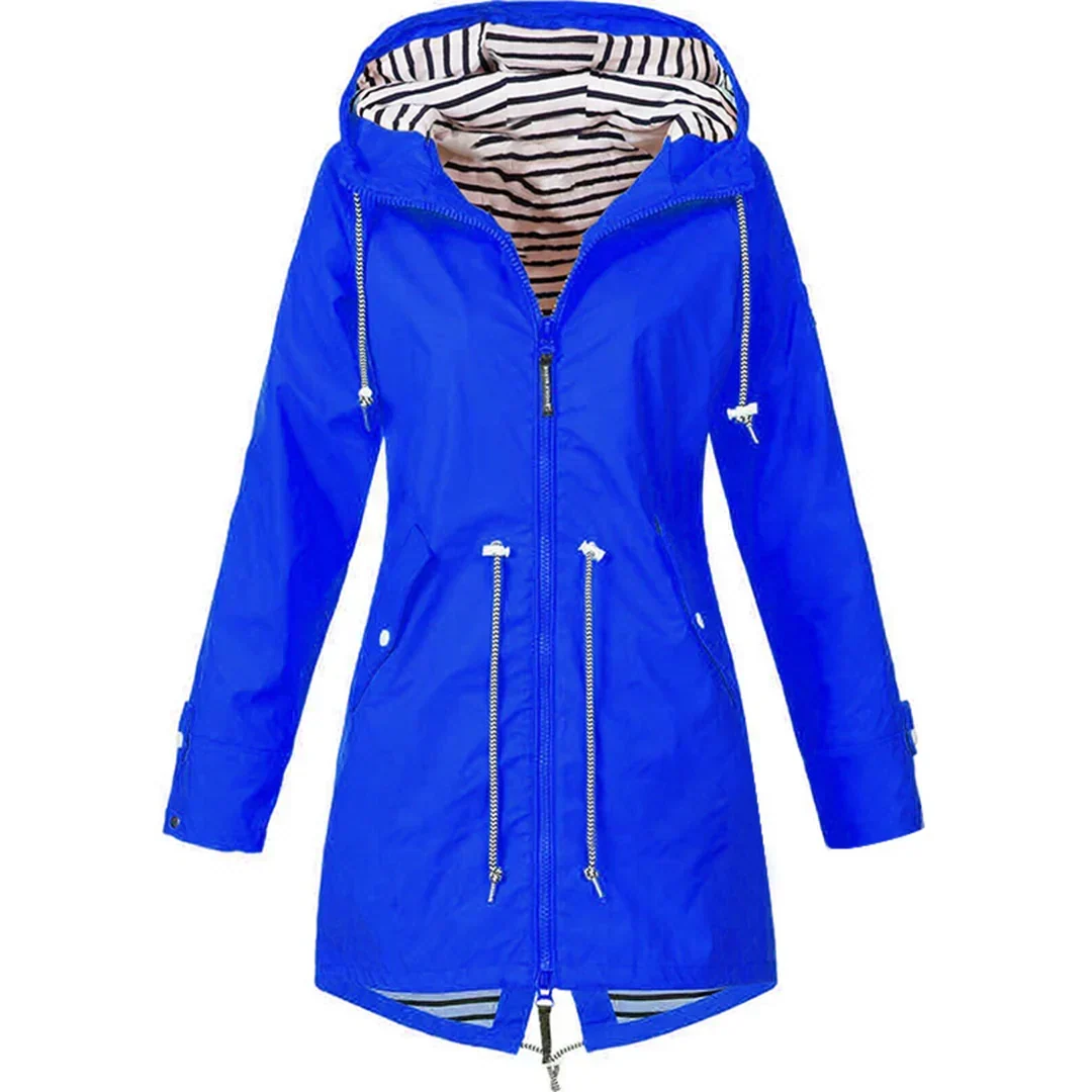 NOOR | ELEGANT RAINCOAT WITH FLATTERING FIT